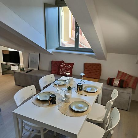 Mansarda Luxury: Lagrange Centro Appartement Turijn Buitenkant foto