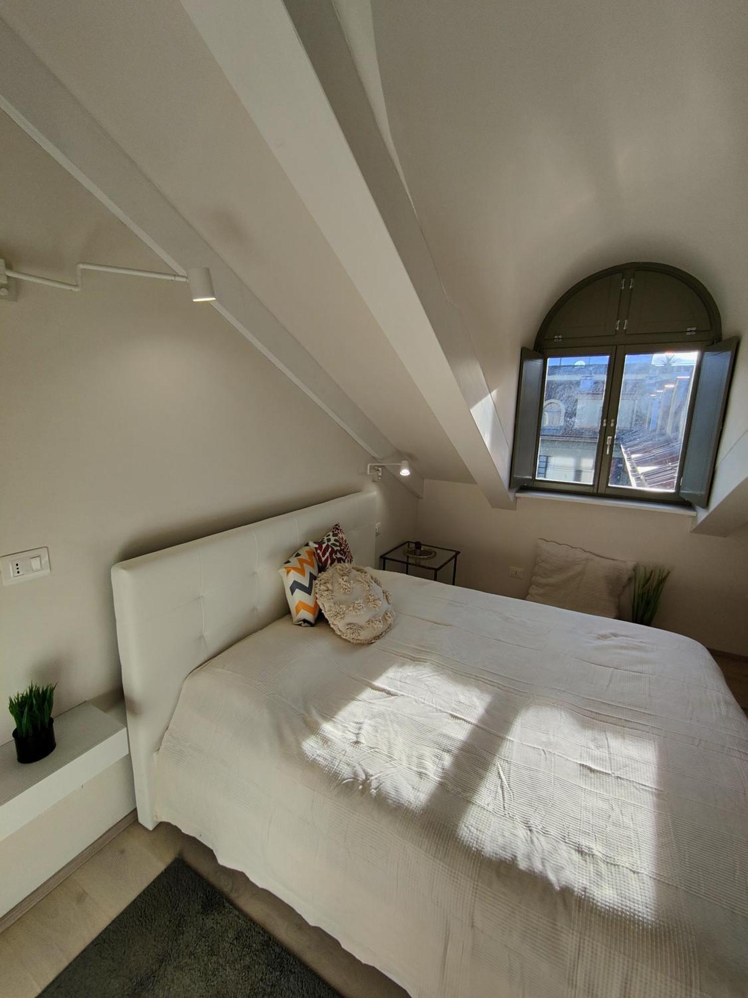 Mansarda Luxury: Lagrange Centro Appartement Turijn Buitenkant foto